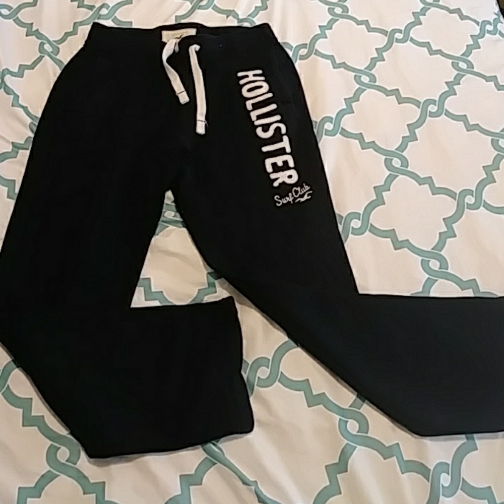 Hollister Sweats